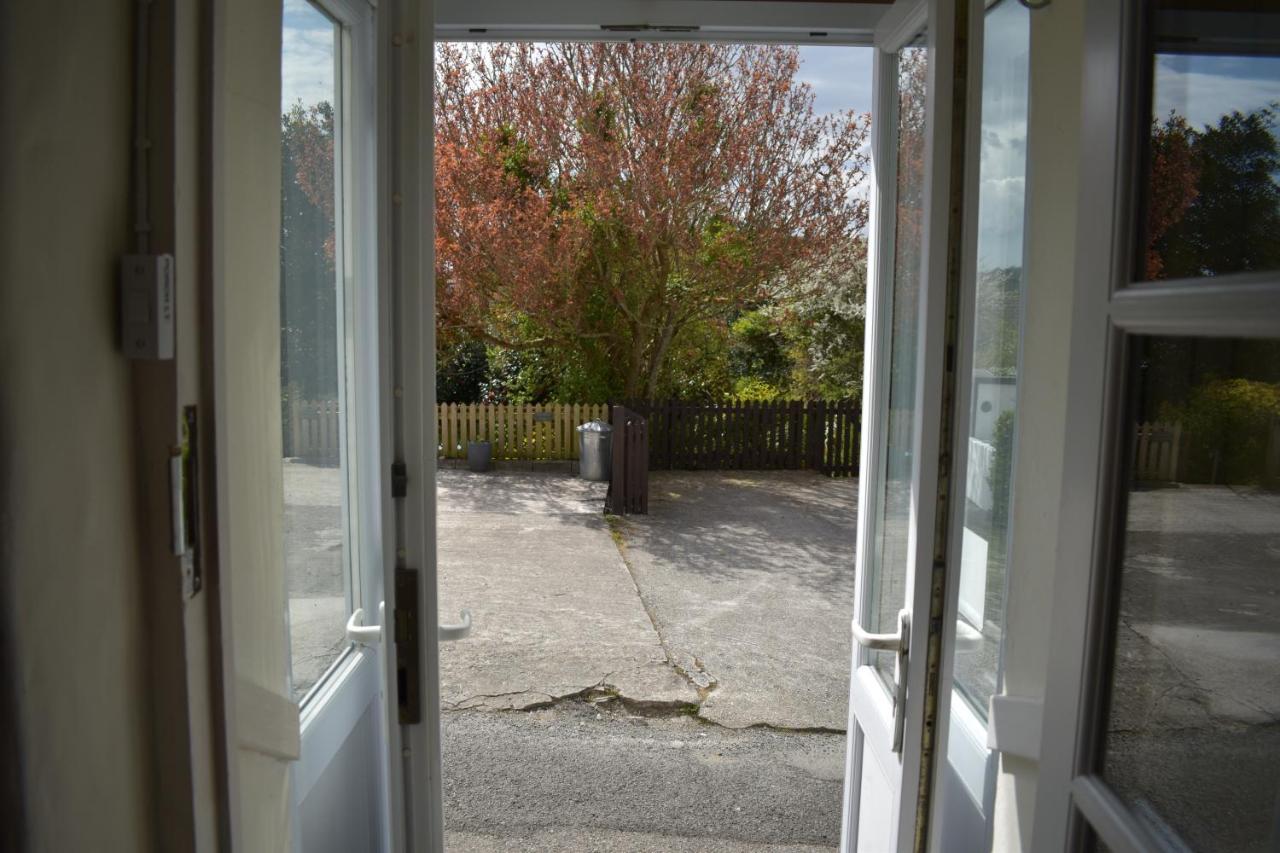 Froglets Apartment Tregoney Екстериор снимка